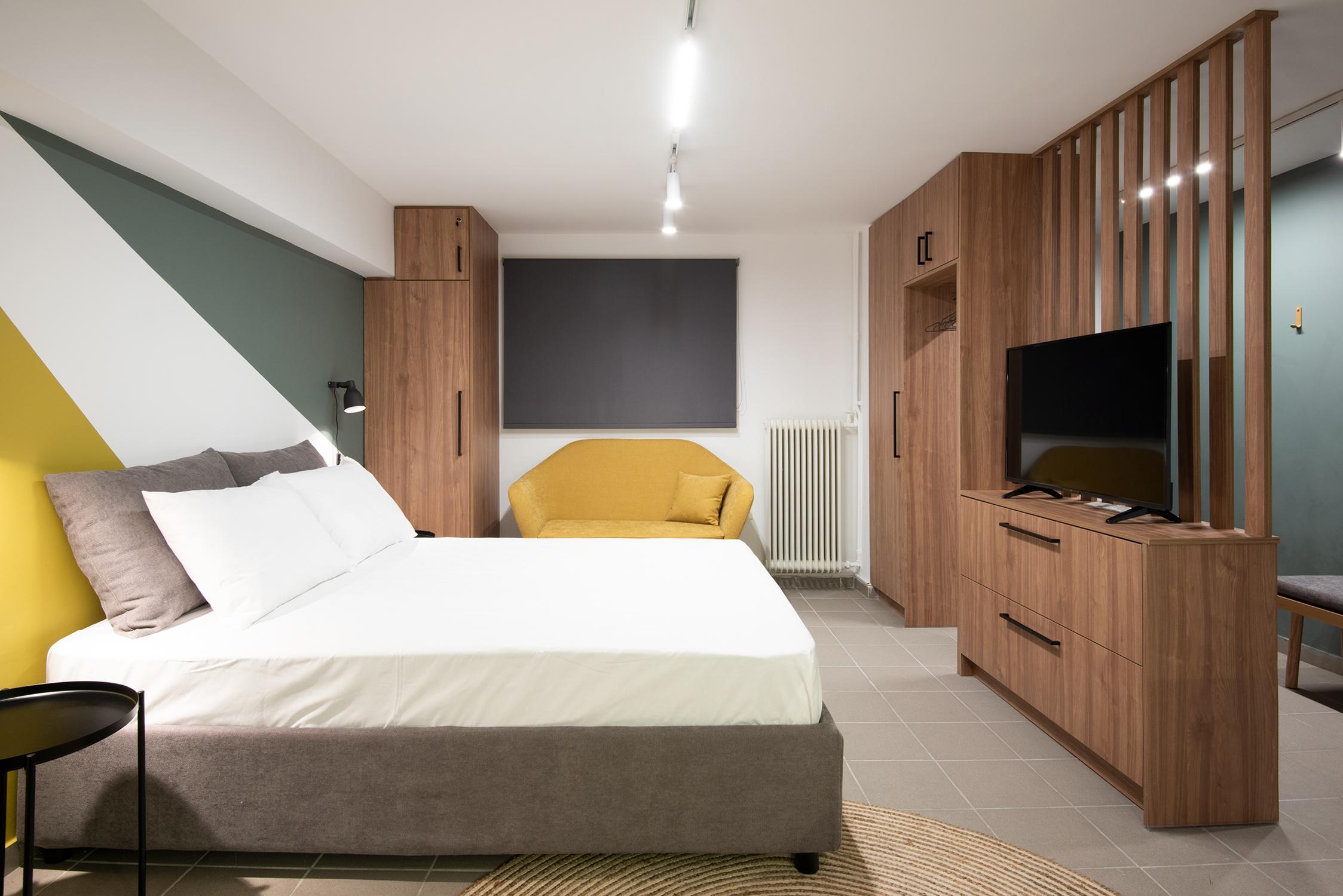 Mustard - Olive Airbnb - Image 0